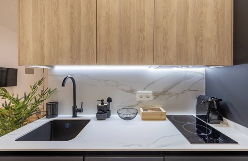 Centro - Sagrario Apartment | Elvira Elegant Suite: very central next to Cathedral and Albaicin