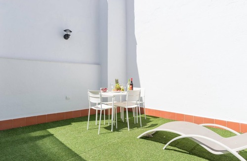 El Molinillo Apartment | Entire Townhouse Terrace Central 2BD 2 Baths AC