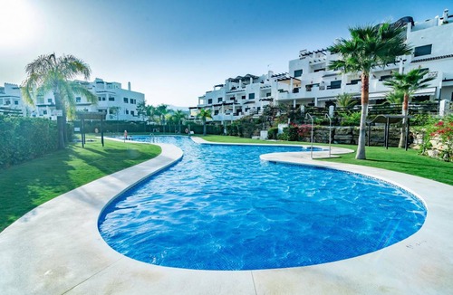New Golden Mile Apartment | SSG- Modern 2 bedroom apartment sunset golf