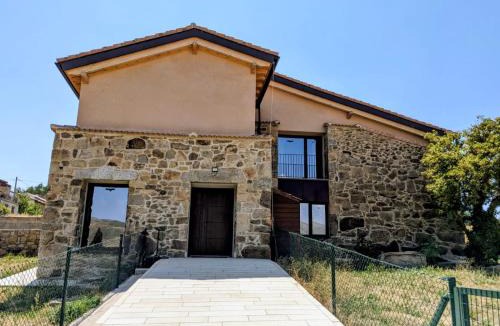 San Martin de la Vega del Al House | Alojamientos de turismo rural LA ESMERALDA