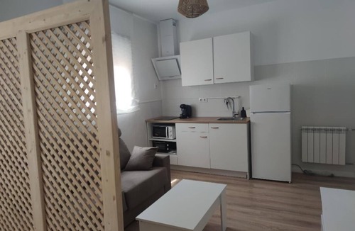 Villafranca de los Caballeros Apartment | Apartment in Lagunas de Villafranca, ideal to disconnect