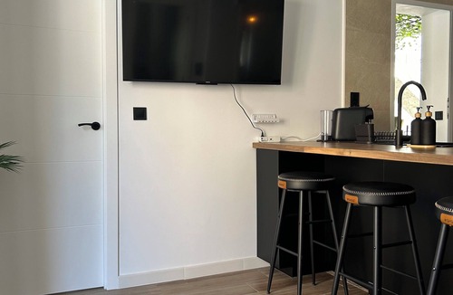 Beiro Apartment | Espectacular Apartamento en el Centro con un Patio Maravilloso y Balcón!