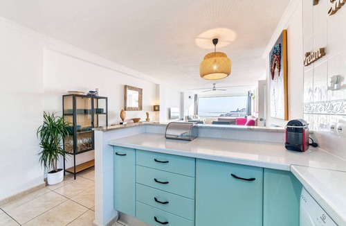 Almeria Apartment | Espejo del Mar Apartment with Sea Views, Shared Pool, Wi-Fi, and Dog-Friendly