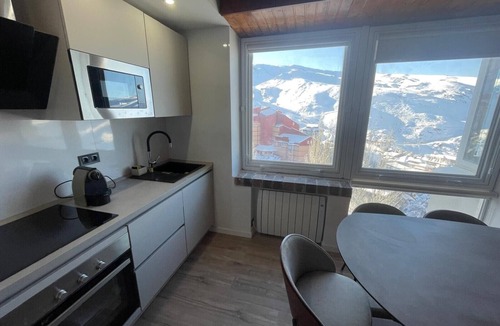 Pradollano Apartment | Essence Sierra Nevada Apartment with Wi-Fi