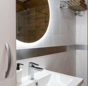 Parque Alcosa Apartment | Estudio moderno con parking, frente al Palacio de Congresos