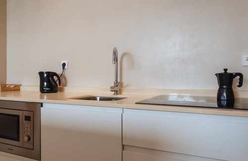 Feria Apartment | Eva Recommends Castellar 0.2 con piscina