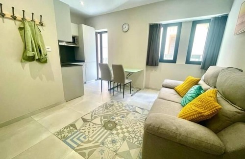 Feria Apartment | Eva Recommends Soho Alameda 2
