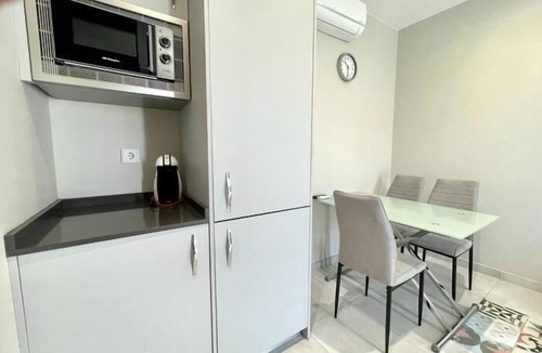 Feria Apartment | Eva Recommends Soho Alameda Duplex