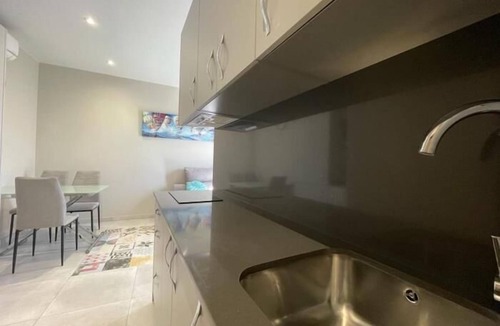 Feria Apartment | Eva Recommends Soho Alameda Duplex