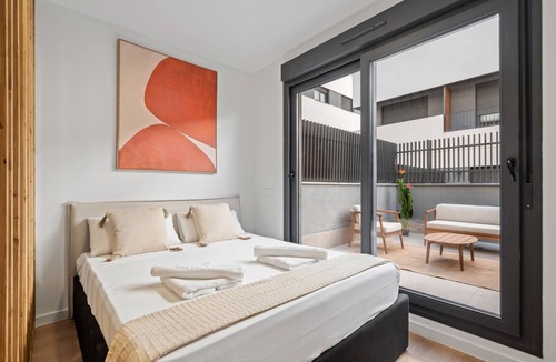 San Sebastian de los Reyes Apartment | Exclusivo apartamento con terraza privada, coworking en Madrid alquiler temporal