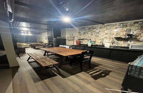 Piqueri Cottage | Excelente Espaço em Atibaia. Há 200 Metros da Lucas