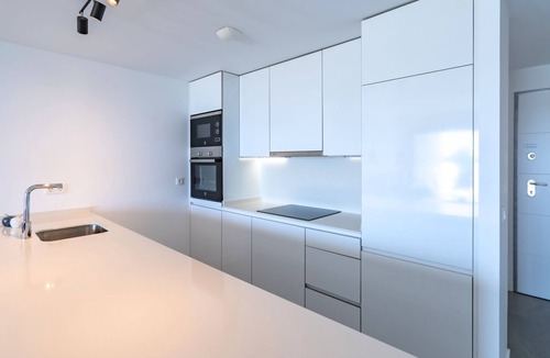 Alcorrin Apartment | Exclusive Two-Bed Coastal Apartment in Pure South