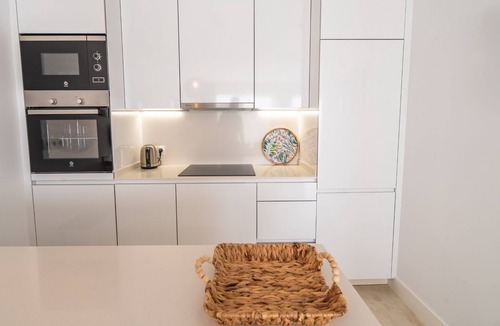 Puerto de la Duquesa Apartment | Experience Elevated Living at this Pure South Penthouse