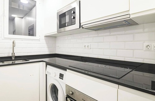Jardin de la Abadia Apartment | Explore Malaga from a centrally located apartment