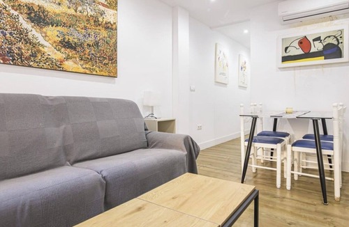 Jardin de la Abadia Apartment | Explore Malaga from a centrally located apartment