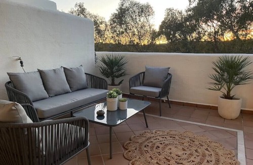Elviria Apartment | Exquisite luxury penthouse with sunny terrace