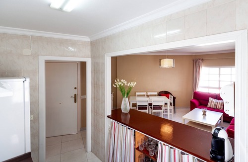 Conil de la Frontera City Center Apartment | Family Apartment "Goya 1º" in a Quiet Location