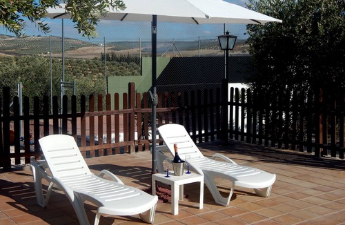 Baena Cottage | FAMILY HOUSE WITH POOL AND PADDLE TRACK