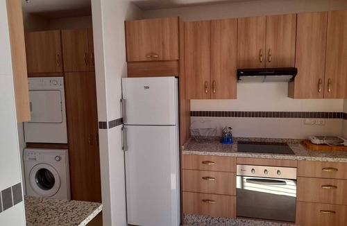 Iznajar House | Family Villa with a pool. Sleeps 6 with En-suites.