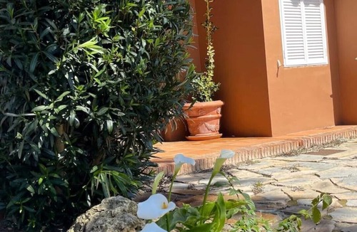 Los Barrios Villa | Fantastic Villa, Pool, Garden, Large Living Area