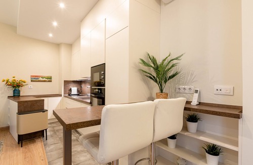 Santa Catalina House | Fasquel Center Apartment