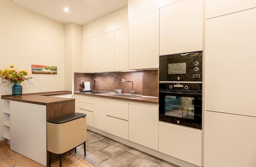 Santa Catalina House | Fasquel Center Apartment