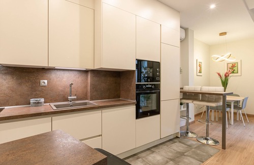 Santa Catalina House | Fasquel Center Apartment