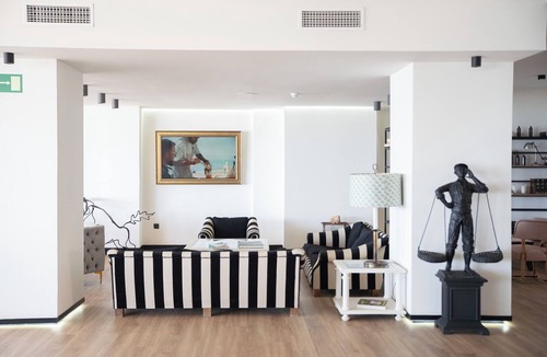 Rincon de la Victoria Hotel | Fay Victoria Beach