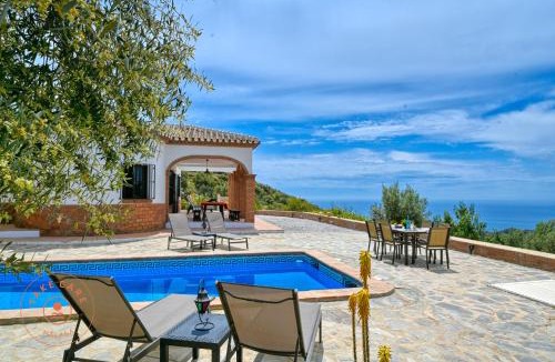 Sayalonga House | Finca Aurelia in countryside Malaga - TCM