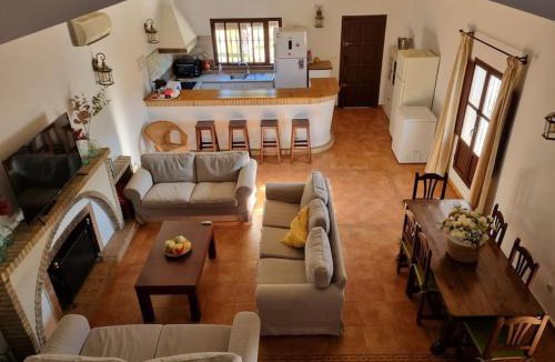 Utrera House | Finca Campo Alegre