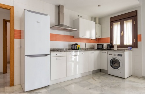 Cruz Roja-Capuchinos Apartment | First floor in modern building Close Macarena Church