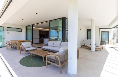 Estepona Apartment | Four Bedroom, Sea View Apartment at Estepona Hills