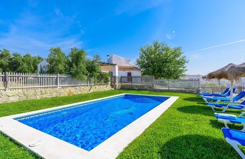 Antequera Villa | Francisca Antequera - La Higuera by Ruralidays