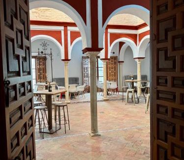 Carmona Bed & Breakfast | FRENTEABASTOS Boutique