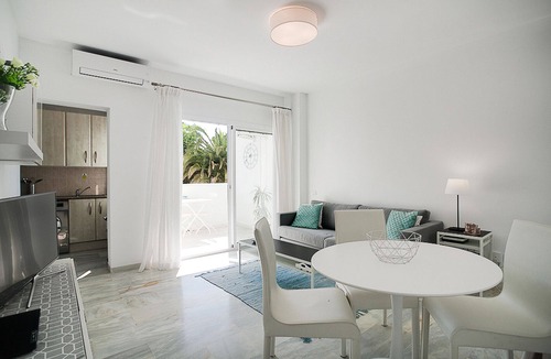 Estepona Apartment | Frontline Family Holiday Apartment