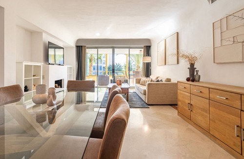Sotogrande Apartment | Frontline Sotogrande Marina Living | 3-Bed Waterfront Retreat