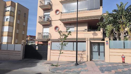 Las Lagunas Apartment | Fuengirola-Mijas Apartamento relax con terraza
