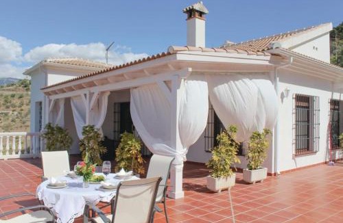 Sayalonga Villa | Fuentezuelas Pool Villa