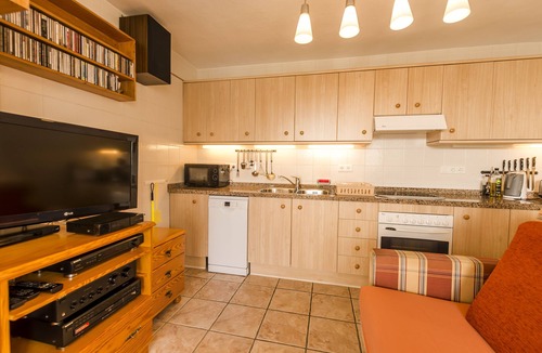 Nerja City Centre Apartment | Fully equipped apartment with private terrace, Cosy, Clean, Bright & Romantic