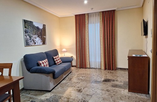 Cazorla Apartment | Fully furnished 1-bedroom apartment with a terrace