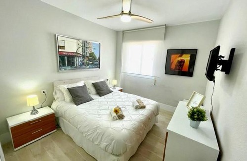 Valdelagrana Apartment | GATU Villa Salada, junto la playa, parking, terraza, aire acc, piscina, wifi Sólo familias o grupos mayores de 21 años