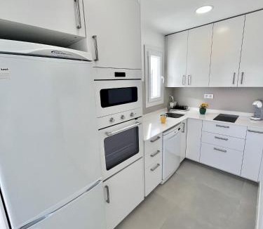 Valdelagrana Apartment | GATU Villa Soleá parking, piscina, pistas tenis, playa de Valdelagrana