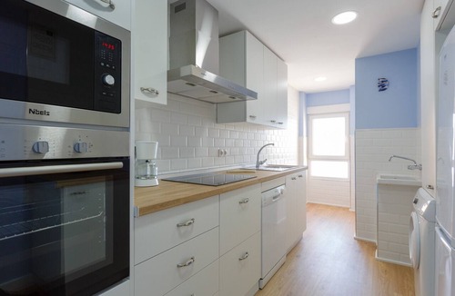 Cadiz Apartment | GAVIOTA Family Home free parking by Cadiz4Rentals