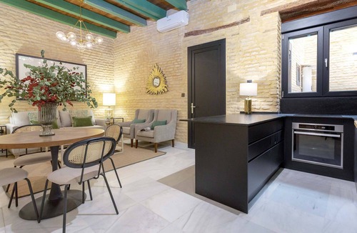 Historical Center Apartment | Genteel Home Acetres