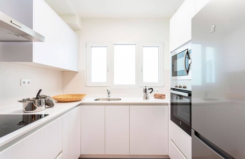 Centro - Sagrario Apartment | Genteel Home Alhondiga