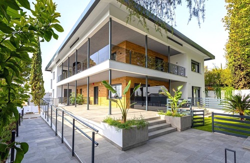 Distrito Norte Sierra Apartment | Genteel Home Arruzafa VI
