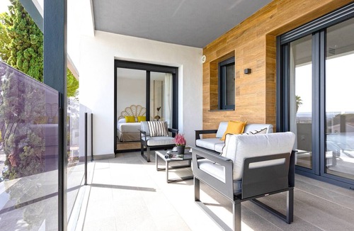 Distrito Norte Sierra Apartment | Genteel Home Arruzafa VIII