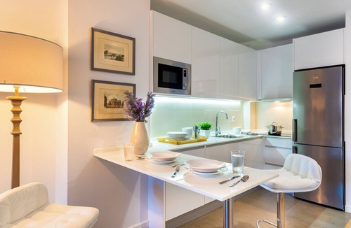 San Vicente Apartment | Genteel Home Baños III