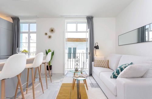 Old Town Apartment | Genteel Home Catedral V