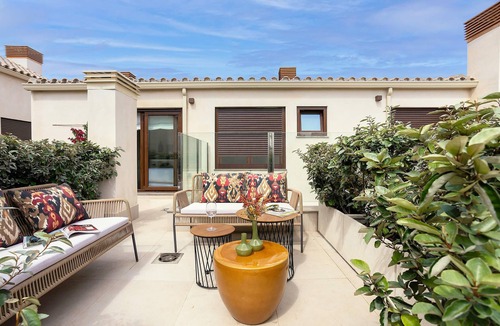 Feria Apartment | Genteel Home Feria Terrace 21